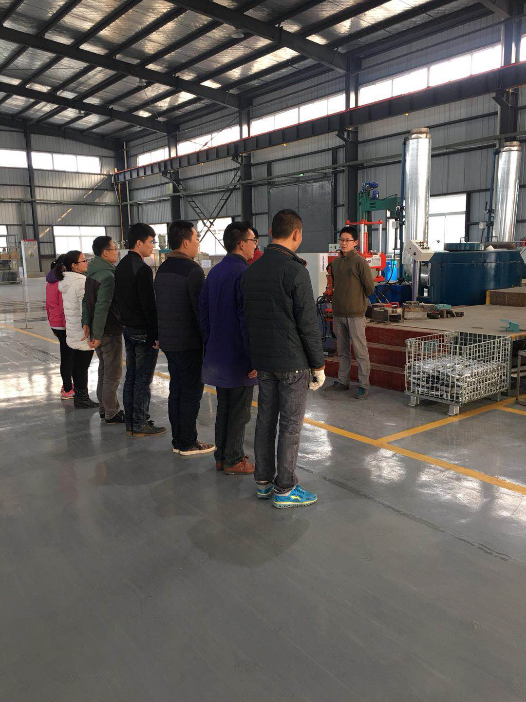 廠房、車(chē)間及辦公室圖片